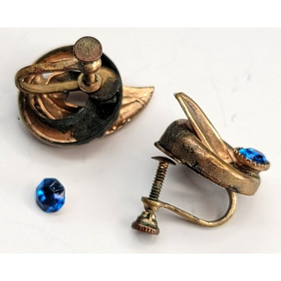 Vintage Clip-on Screw Back Earrings Collection of Five Pair Ct555 - Picture 13 of 15